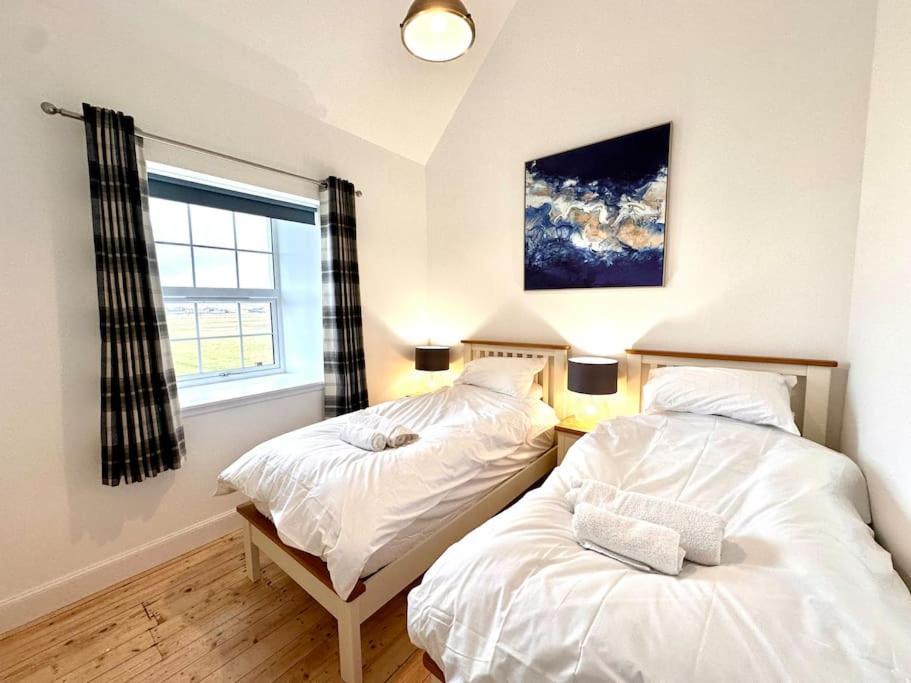 Modern Refurbished Church Nr Butt Of Lewis Beaches Port of Ness ภายนอก รูปภาพ